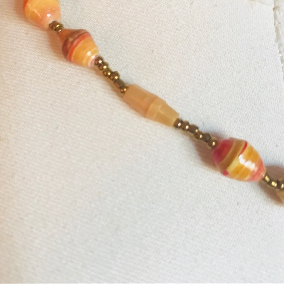 Pretty boho style necklace - Picture 2 of 2